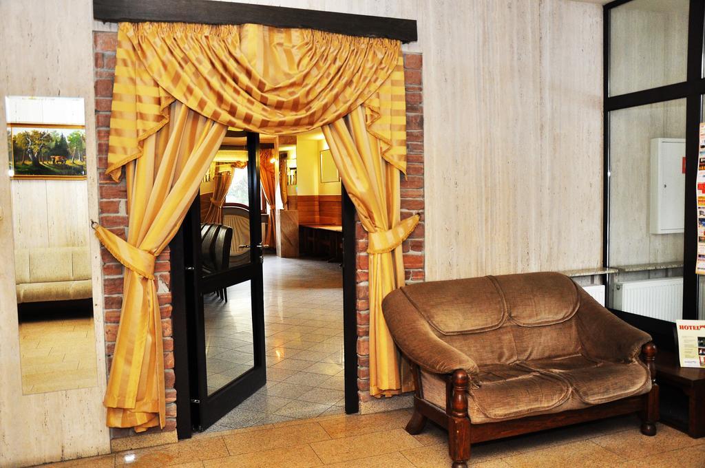 Hotel Mlyn 루블린 외부 사진